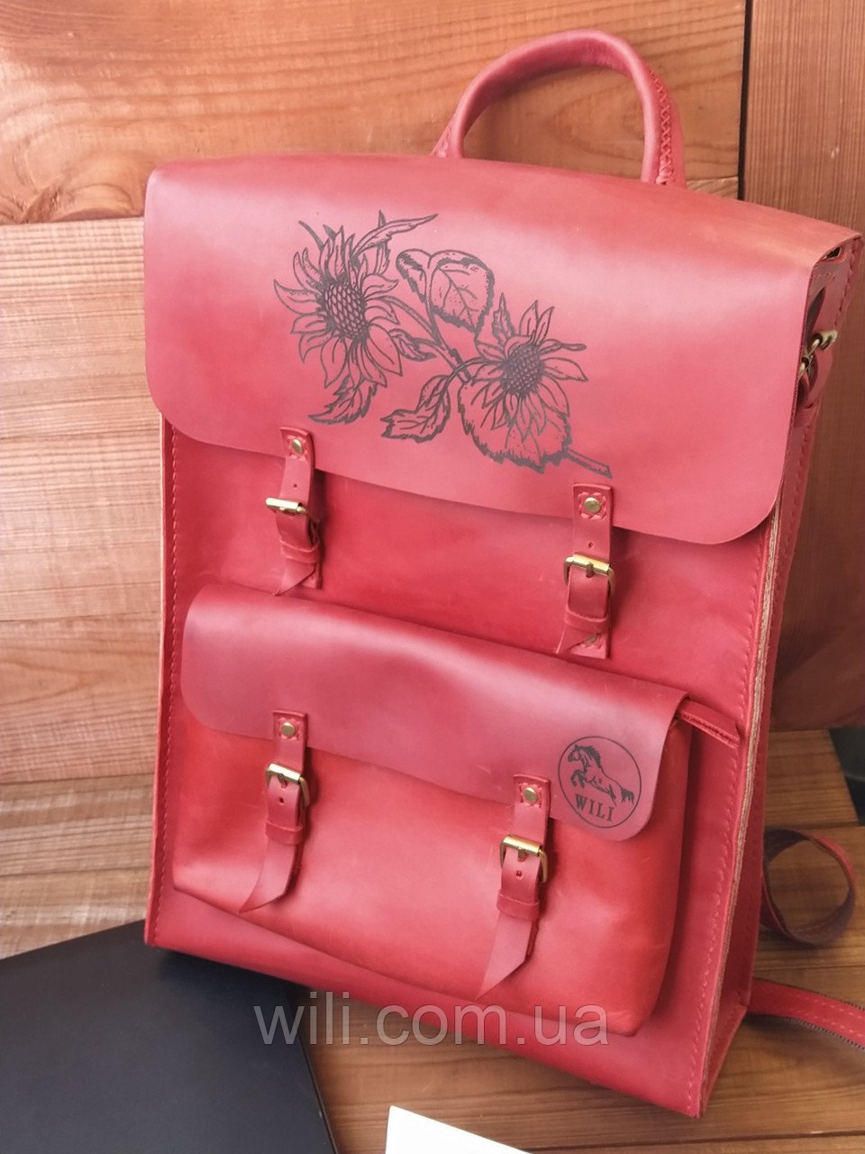 Жіночий рюкзак з натуральної шкіри "DE LUXE"