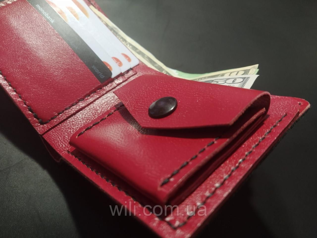 Мужской классический кошелек "Red&Black" с ручной росписью.