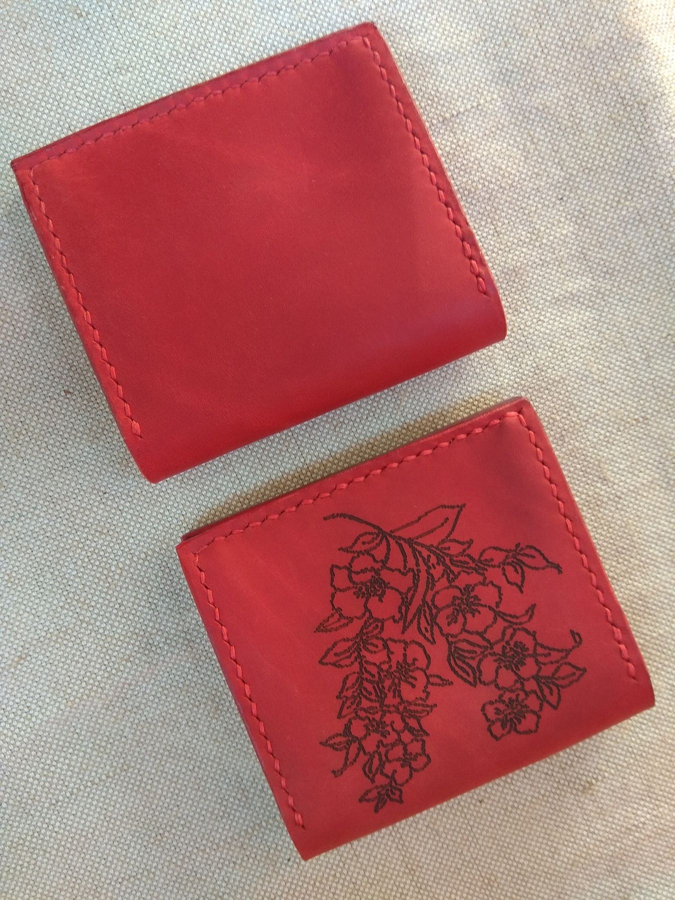 Шкіряний гаманець з гравіюванням "Дюймовочка"